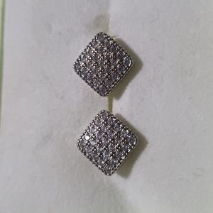 Earings